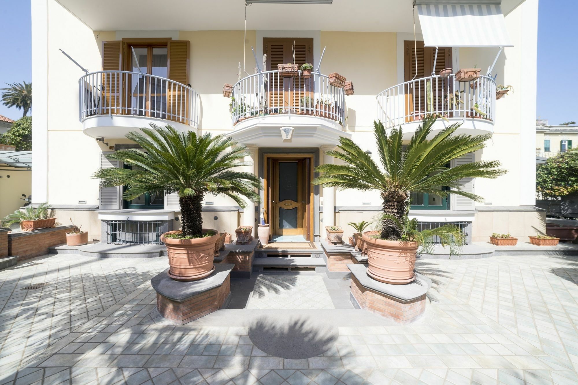 نابولي B&B 'O Sole Mio! المظهر الخارجي الصورة