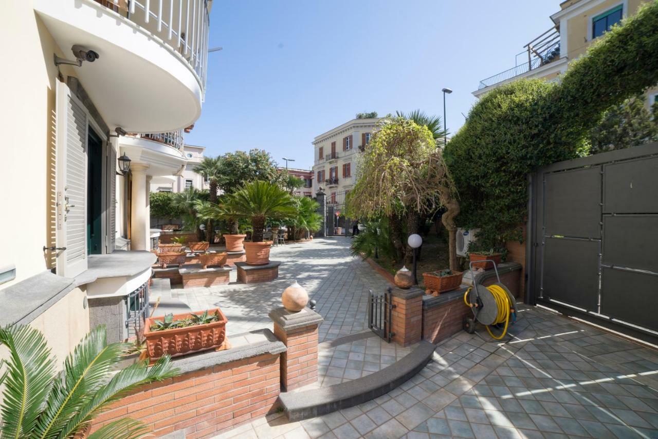 نابولي B&B 'O Sole Mio! المظهر الخارجي الصورة